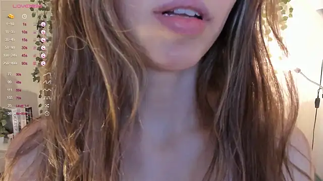 sweet and flirt online show from October 19, 7:11 am