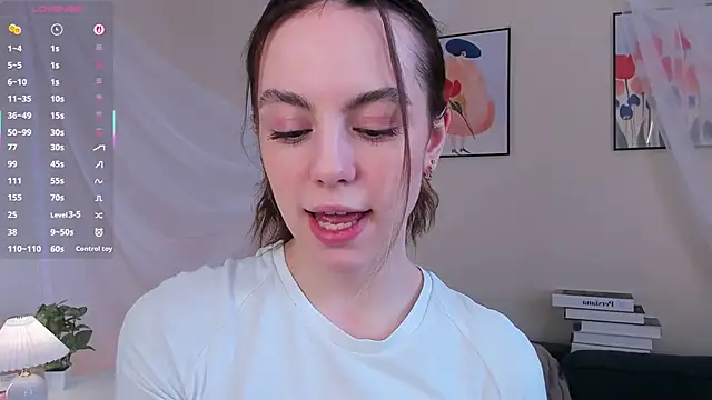 Snapshot of sweet_and_flirt chatting on February 3, 7:24 am sweet and flirt online show from February 3, 7:24 am