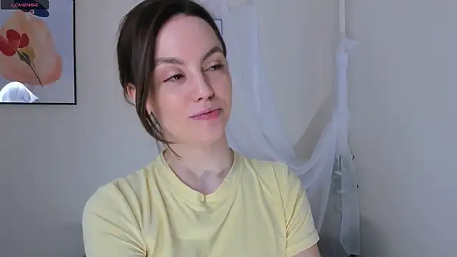 Snapshot of sweet_and_flirt chatting on March 3, 6:53 am sweet and flirt online show from March 3, 6:53 am