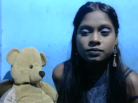 Indiansmiley01 online show from February 14, 4:51 pm