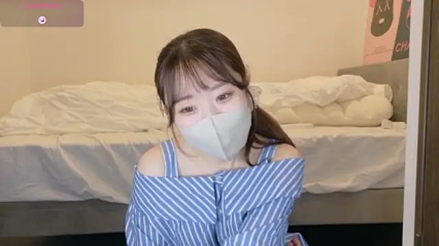 yura ra ra online show from April 9, 1:17 pm