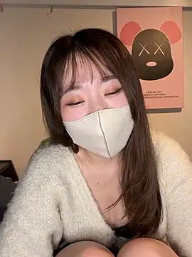 Snapshot of yura_ra_ra chatting on November 15, 5:22 am yura ra ra online show from November 15, 5:22 am