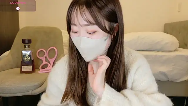 yura ra ra online show from May 22, 5:44 pm