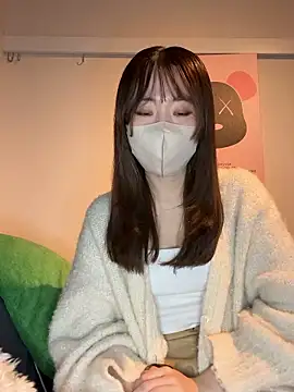 Snapshot of yura_ra_ra chatting on October 19, 7:55 am yura ra ra online show from October 19, 7:55 am