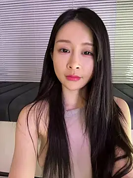 yiyi 3523 online show from July 19, 1:41 pm