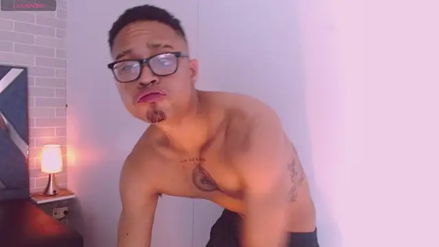 Jayden Morris online show from April 5, 3:13 am