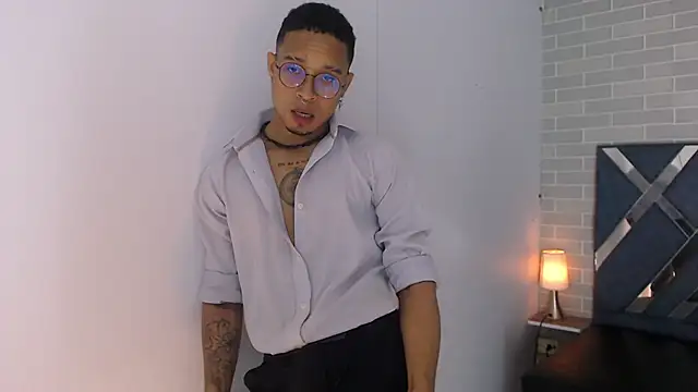 Jayden Morris online show from March 6, 7:09 pm