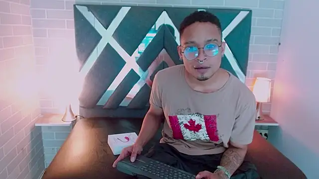 Jayden Morris online show from April 11, 1:46 am