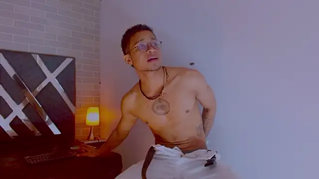 Jayden Morris online show from February 23, 7:36 pm