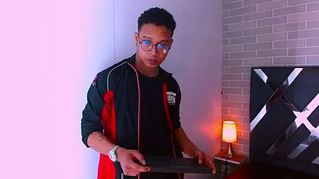 Jayden Morris online show from February 7, 7:11 pm