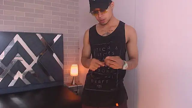 Jayden Morris online show from February 20, 6:54 pm