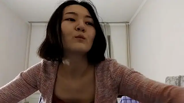 Lyndasilk online show from November 28, 3:12 pm