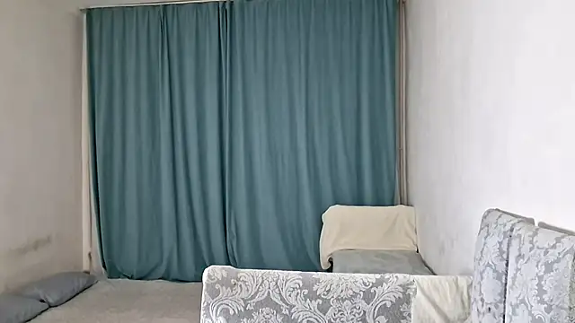 Lyndasilk online show from April 21, 3:29 pm