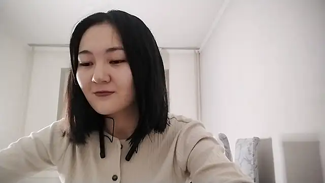 Lyndasilk online show from November 12, 2:10 pm