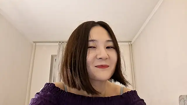 Lyndasilk online show from February 23, 4:18 pm