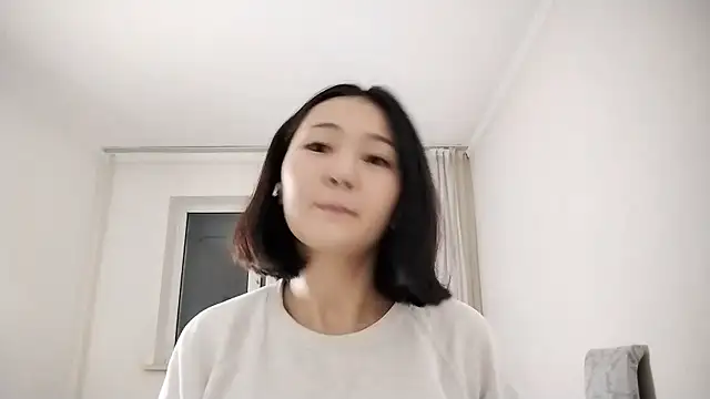 Lyndasilk online show from October 21, 2:38 pm