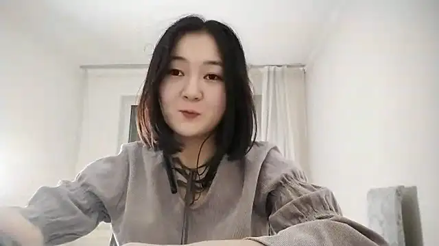 Snapshot of Lyndasilk chatting on October 19, 2:09 pm Lyndasilk online show from October 19, 2:09 pm