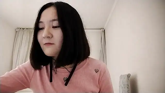 Snapshot of Lyndasilk chatting on October 13, 3:35 pm Lyndasilk online show from October 13, 3:35 pm