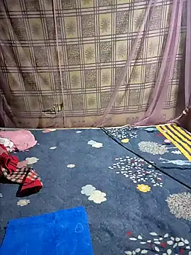 LeanaLy online show from November 26, 12:10 am