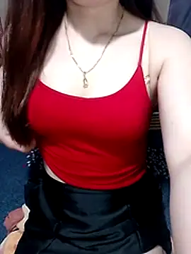 LeanaLy online show from March 24, 1:05 am