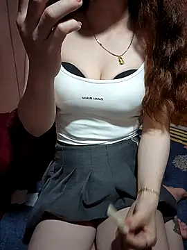 LeanaLy online show from November 16, 1:05 pm