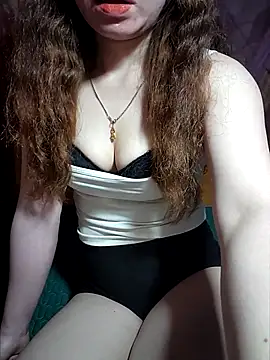 LeanaLy online show from October 27, 1:50 am