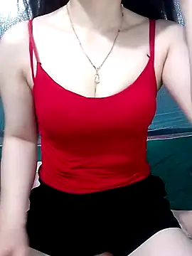 LeanaLy online show from May 15, 1:14 am