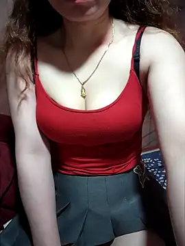 LeanaLy online show from November 16, 12:48 am