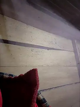 LeanaLy online show from December 2, 3:25 pm