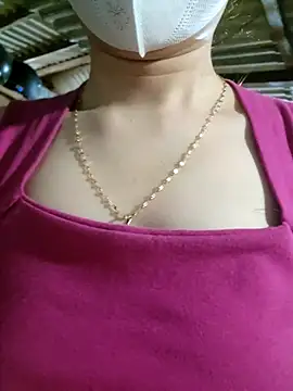 Snapshot of LinaCii chatting on November 8, 3:04 pm LinaCii online show from November 8, 3:04 pm