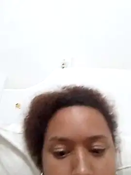 Camilanifeta online show from December 17, 9:20 pm