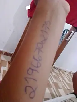 Camilanifeta online show from January 8, 2:56 pm