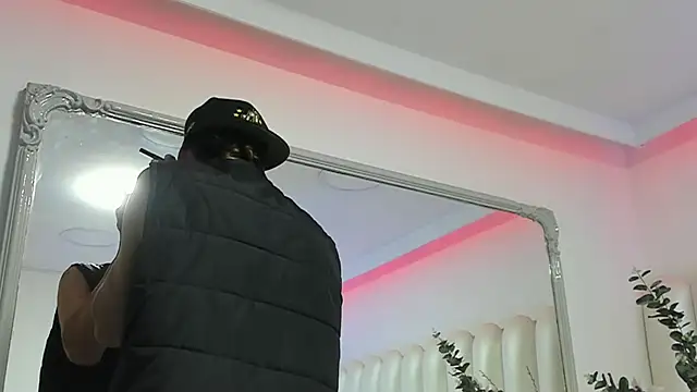 GaelCarter online show from October 31, 3:47 am