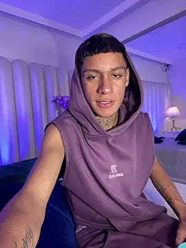 Snapshot of GaelCarter chatting on March 3, 3:57 am GaelCarter online show from March 3, 3:57 am