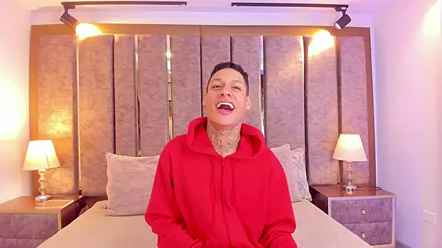 Snapshot of GaelCarter chatting on January 8, 3:45 am GaelCarter online show from January 8, 3:45 am