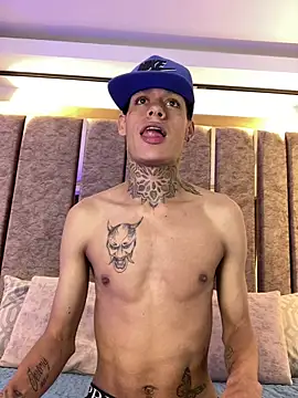 Snapshot of GaelCarter chatting on December 21, 10:10 pm GaelCarter online show from December 21, 10:10 pm