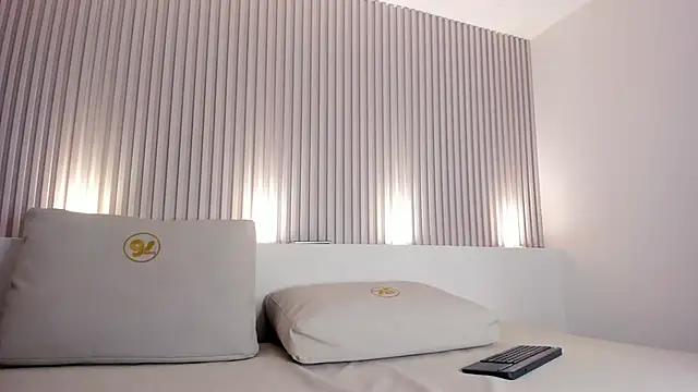 emily hailey online show from October 15, 8:17 pm
