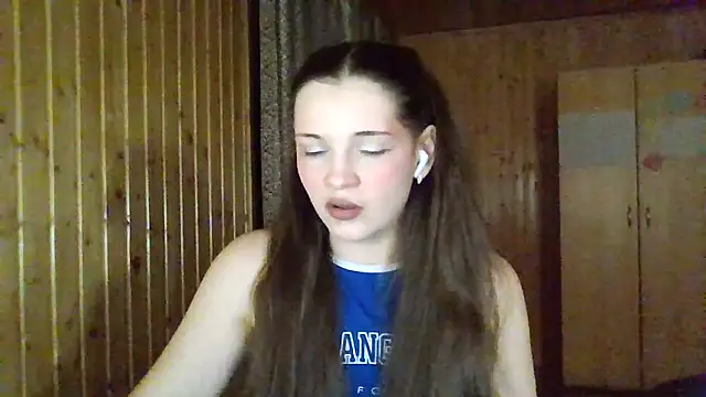 AmeliieLaFleur online show from February 4, 7:42 pm