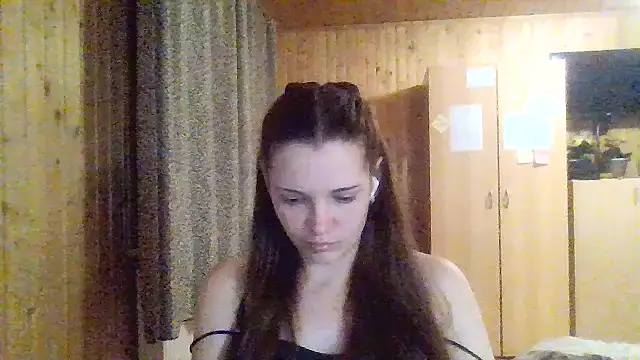 AmeliieLaFleur online show from April 16, 6:30 pm