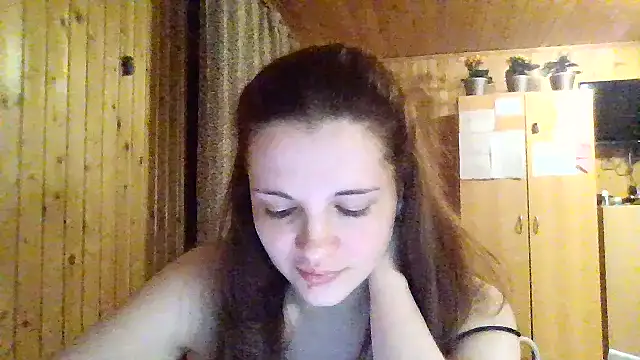 AmeliieLaFleur online show from April 8, 7:04 pm