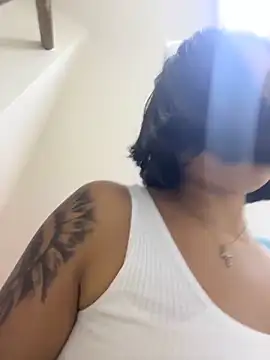 AlyssaRay online show from April 23, 5:58 pm