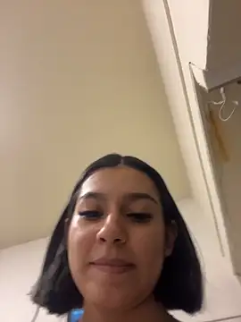 AlyssaRay online show from May 9, 4:54 pm