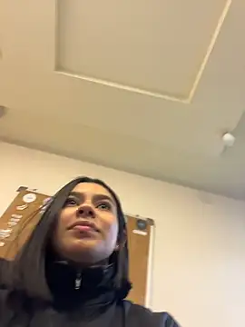 AlyssaRay online show from February 21, 1:02 pm