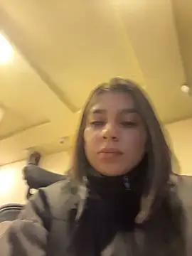 AlyssaRay online show from March 10, 11:58 am