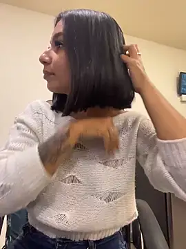 AlyssaRay online show from April 8, 12:06 pm