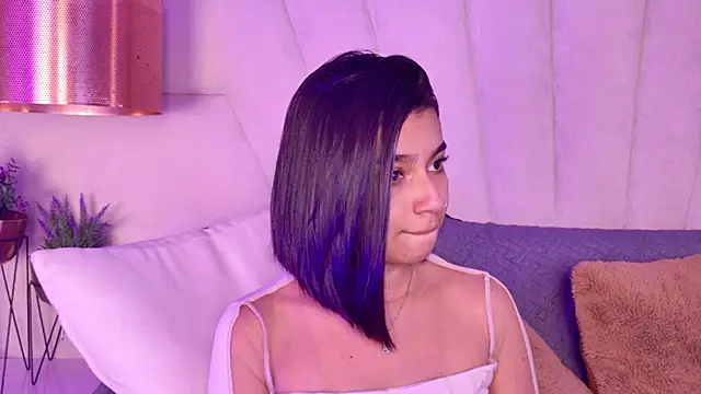 AlyssaRay online show from December 19, 7:38 pm