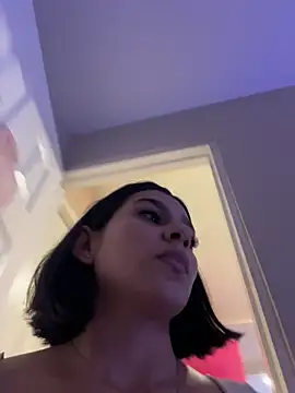 AlyssaRay online show from April 5, 12:12 pm