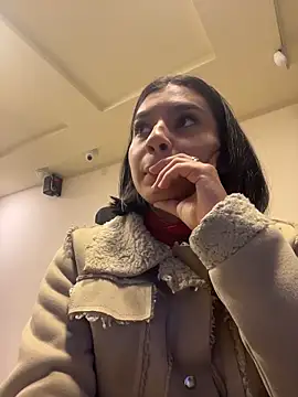 AlyssaRay online show from March 6, 11:16 am