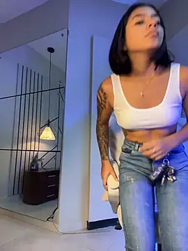 AlyssaRay online show from March 5, 12:24 pm