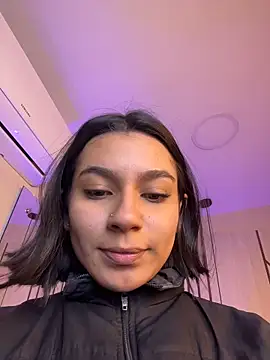 AlyssaRay online show from April 10, 12:56 pm